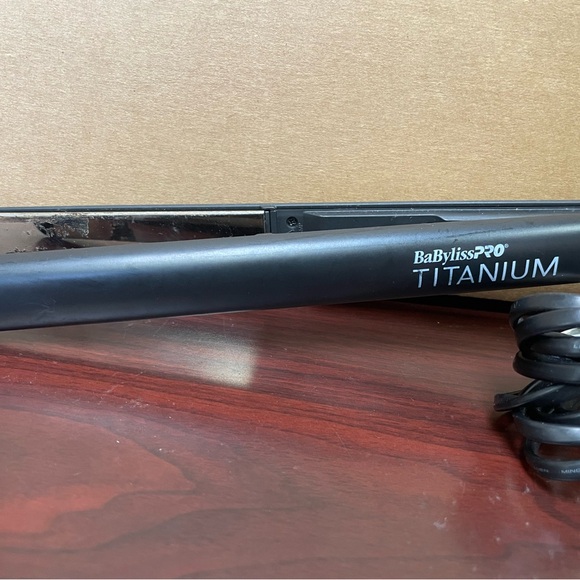 BaByliss Other - Babyliss Pro Titanium Hair Straightner 1" BT130T Black Swivel TESTED  WORKING